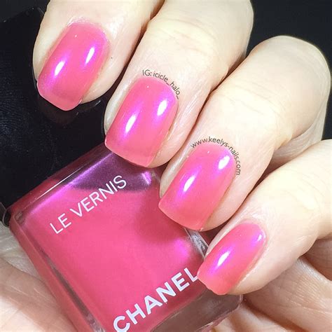 chanel vernis hyperrose glass|Chanel le vernis nails.